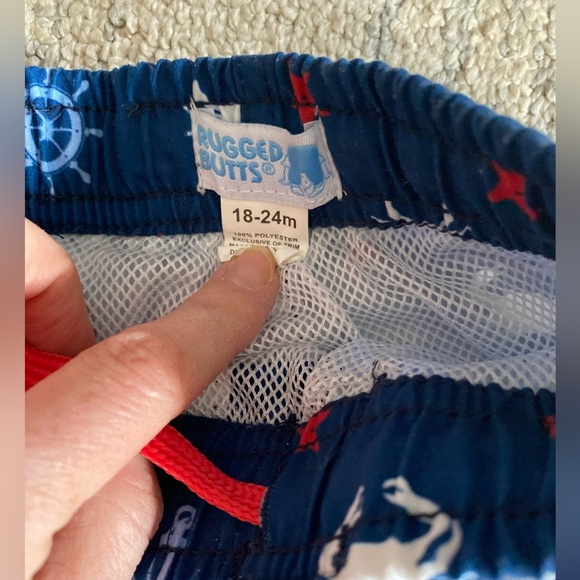 Bathing suits - Picture 3 of 5